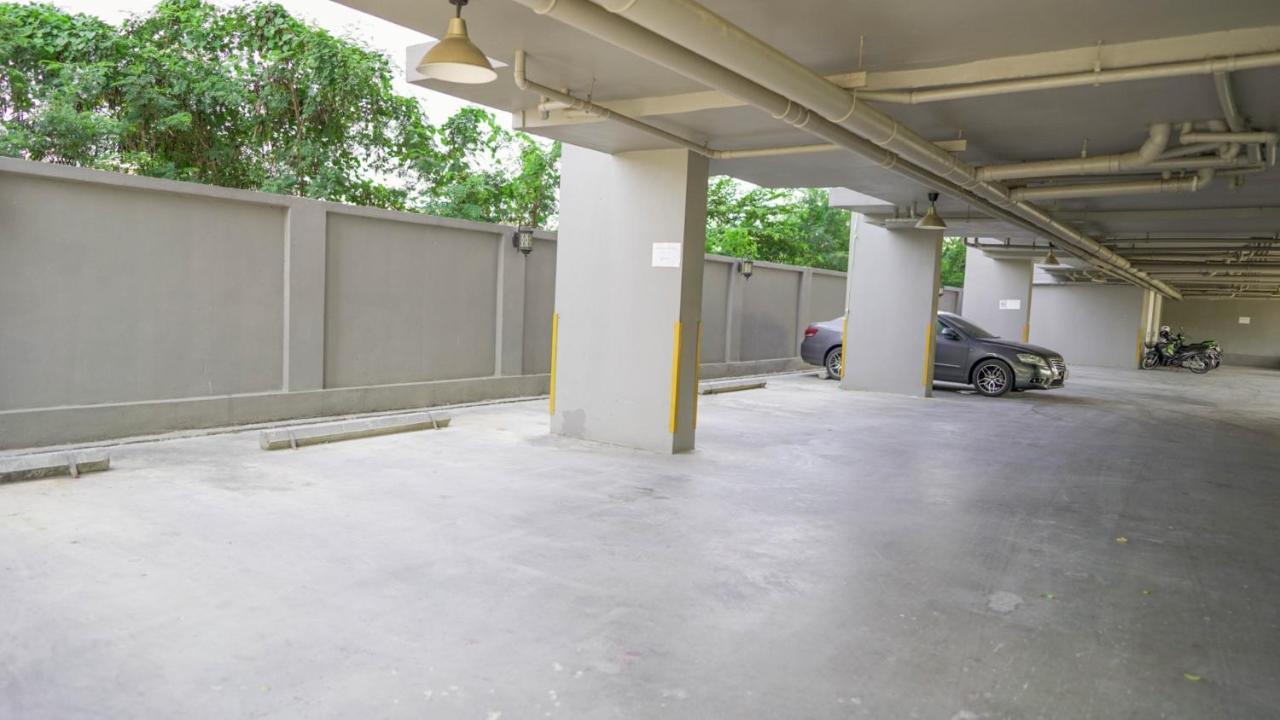 Roomquest Bangkok Sukhumvit 107 Samut Prakan Zewnętrze zdjęcie