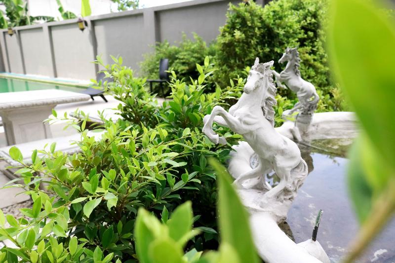 Roomquest Bangkok Sukhumvit 107 Samut Prakan Zewnętrze zdjęcie