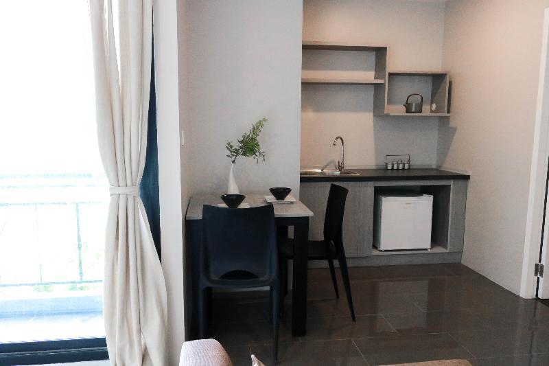 Roomquest Bangkok Sukhumvit 107 Samut Prakan Zewnętrze zdjęcie