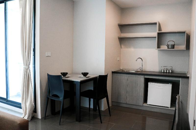 Roomquest Bangkok Sukhumvit 107 Samut Prakan Zewnętrze zdjęcie