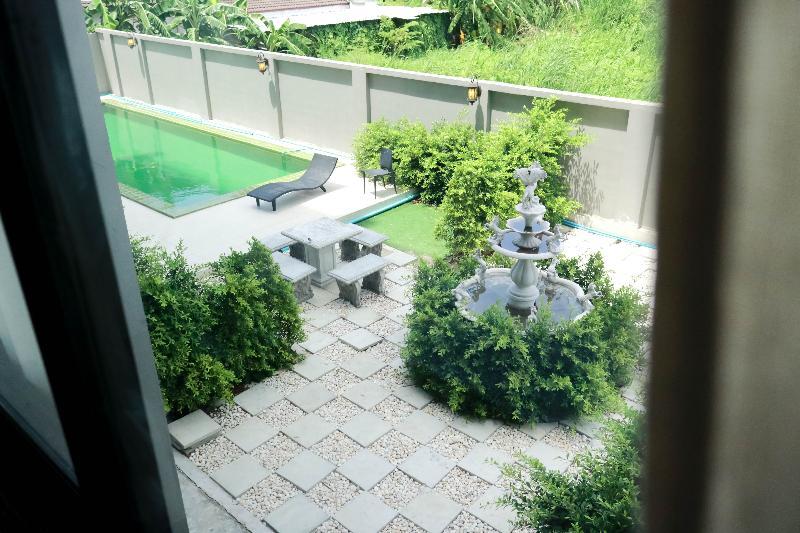 Roomquest Bangkok Sukhumvit 107 Samut Prakan Zewnętrze zdjęcie